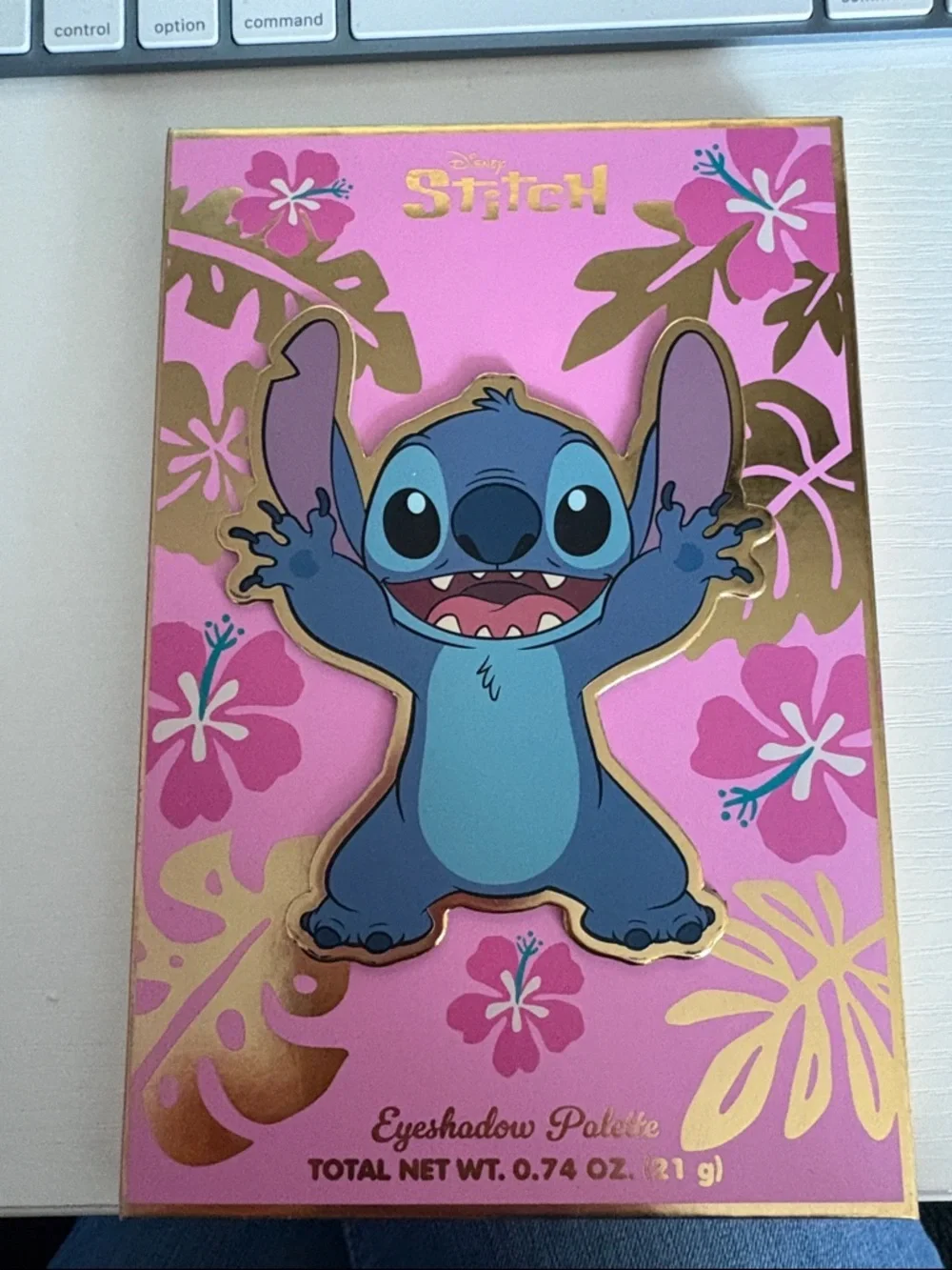Disney Pink & Blue Stitch Decorative Eyeshadow Palette. New - Picture 6 of 8